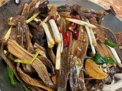 -鲁南仔·滕州炒鸡(经三路店)