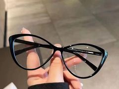 -爱视眸Eyeblling眼镜·依视路·蔡司镜片折扣店(百联南方商城购物中心)