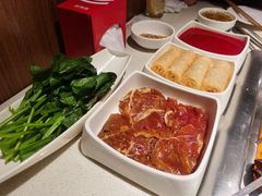 -海底捞火锅鲜切牛肉主题店(长寿路店)