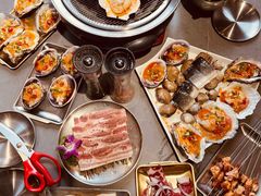 -围炉肉舍丹东海鲜烤肉·烤活鳗(步行街店)