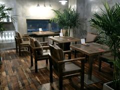 -HIGH FIVE哈福手工汉堡(桂林路店)