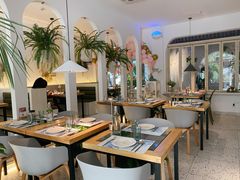 -春树下·树屋花房西餐厅(罍街AS1980店)