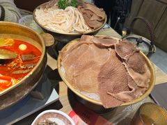 -毛肚向右·川渝毛肚王(经开永旺店)