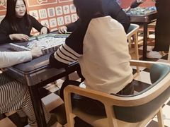 -红河谷晴天别墅轰趴馆