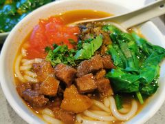小锅米线-半山腰·云南菜(侨福芳草地店)