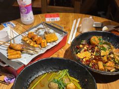 -万记麻辣烫国展总店