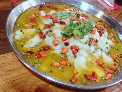 椒麻泉水鱼-靓蛙馆