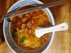 辣肉面-沪西老弄堂面馆(定西路店)