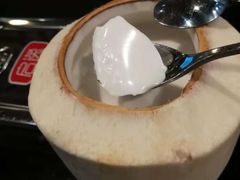 -东椰·海南椰子鸡火锅(朝阳门店)