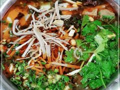 -老五鸡丝豆花面粉(瑞金北路68号院店)
