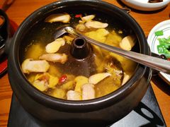 云南经典汽锅鸡-云海肴·汽锅鸡·云南菜(苏州中心店)