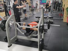 -一公里健身(龙湖紫都城店)