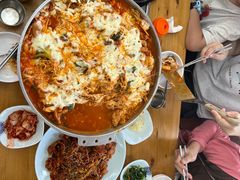 芝士锅-亲昵春川鸡排(韩国美食街店)