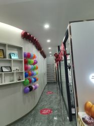 -苗方清颜专业祛痘·皮肤管理