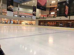 -冰纷万象滑冰场(深圳万象城店)