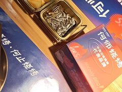 -何师烧烤·小龙虾·江湖川菜·精酿啤酒(成温店)