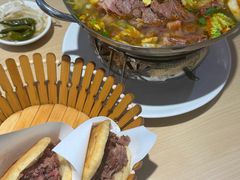 -闫家驴肉老店(华电一校店)