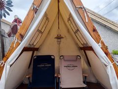 -小草屋轰趴馆别墅派对新场团建家庭聚会