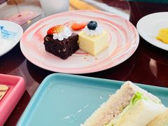 -深圳富苑皇冠假日套房酒店