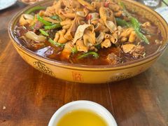 -一品红烧鸭特色川菜(三岔湖店)