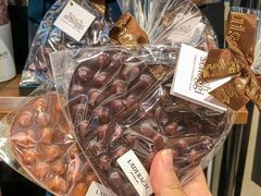 -Laderach 莱德拉(上海环贸iapm店)