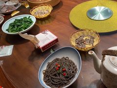 -川流不息·地道川菜·小龙虾(松东路店)