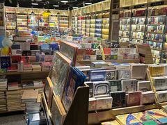 -雨丝书店(综合商业楼店)