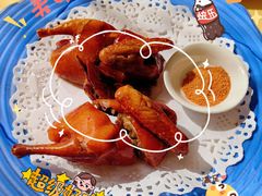 脆皮乳鸽-鹏天阁酒楼·海鲜(红旗店)