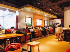 大堂-The Habit Burger Grill 哈比特汉堡(复兴soho店)