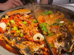 -鸣记脆皮烤鱼(三八广场店)