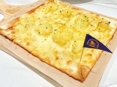 招牌金枕榴莲飞饼披萨-蓝启司意式餐厅(江北龙湖天街店)