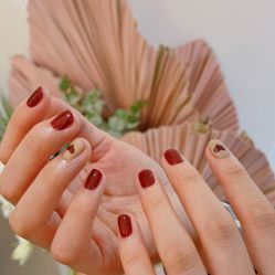 -花系美·美甲美睫精品店