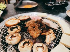-喵小乙碳火烤肉(大坪协信星光天地店)
