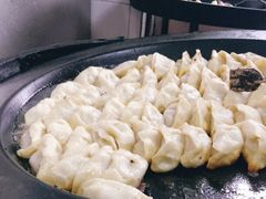-黄阿姨锅贴大王(万航渡路店)