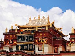 -噶丹松赞林寺