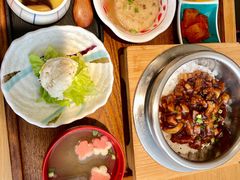 温泉蛋香香卤肉定食-味太助·银饭食堂(中华城店)
