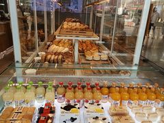 -焙丽拾光(麦凯乐直营店)