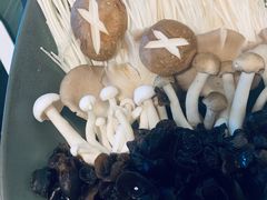 -椰子营·椰子鸡火锅(万象里店)