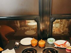-钱小奴海鲜自助黑金店(杭州滨江龙湖店)