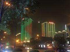 -金华砂锅筒骨砂锅夜宵(临平店)