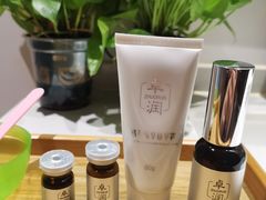 -莱蔻·圣灸堂·推拿艾灸(天山店)