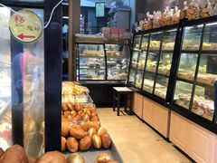 -宏发红西饼屋(天津路店)