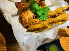 -默加东南亚美食(大宁音乐广场店)