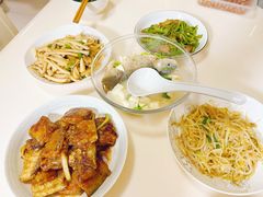 -悦芽照护月嫂+育儿嫂(杭州店)