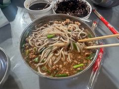 -正宗杨记普洱酸醋米线(总店)