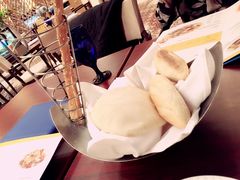-香格里拉鱼跃地中海西餐厅·牛排披萨