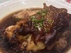 -老码头黑皮肘子锅包肉(文政街店)