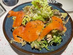 烟熏三文鱼杂菌沙拉-BE BRIGHT KITCHEN(正佳广场店)