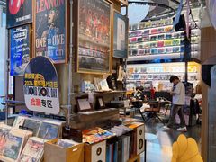 -黑胶星球(华发中城商都店)