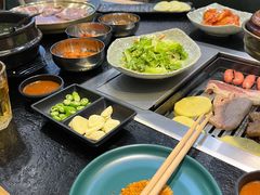 -臻牛烤肉